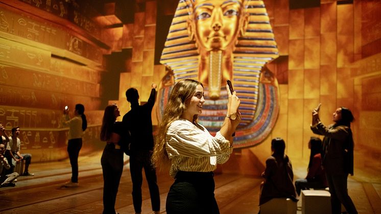 Digitala projektioner, interaktiva installationer och VR-teknik tar oss med på ett fantastiskt äventyr till Egypten år 1341 före Kristus. "Tutankhamun: The Immersive Experience" har hög wow-faktor!