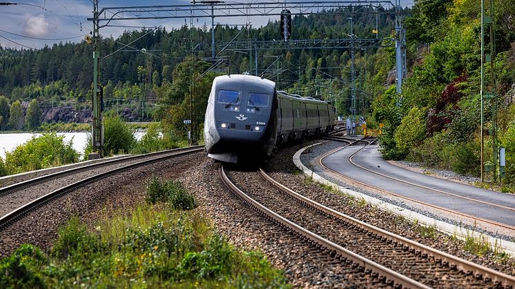 Räknas passagerarnas totala restid går det snabbare att ta SJs snabbtåg än flyget mellan Göteborg och Stockholm.