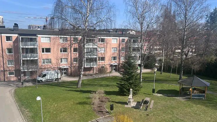 Av flera olika entreprenörer föll valet på Axema och VAKA® passersystem. "Systemet är kostnadsmässigt fördelaktigt, användarvänligt och lätt att administrera, säger Victor Nordensson, ledamot i brf Husaren. 