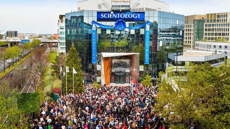Ett år av firande och framsteg: Scientology-kyrkan och Celebrity Centre i Stor-Paris firar sin första årsdag