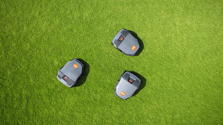 STIHL utökar produktportföljen av robotgräsklippare och introducerar nya iMOW® 7 PRO, speciellt framtagen för omfattande skötsel av stora grönytor.