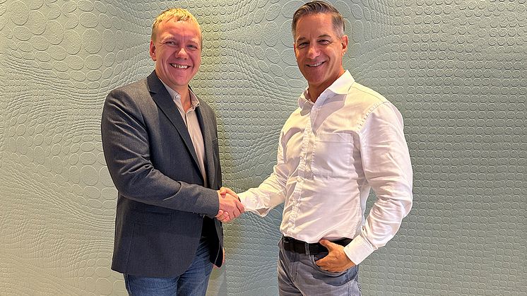 Hendrik Roosna (links), CEO von Fairown, und Heino Deubner (rechts), CEO von Miete24.