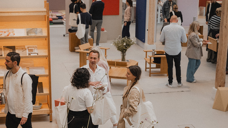 3daysofdesign är en av de största designfestivalerna i Skandinavien och hålls i Köpenhamn. År 2024 hade festivalen över 45 000 besökare, och i år deltar 400 varumärken.