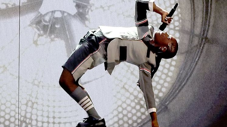 DOECHII SKRIVER HISTORIA MED VINSTEN FÖR BÄSTA RAP ALBUM PÅ GRAMMY AWARDS SAMT SLÄPPER SINGEL
