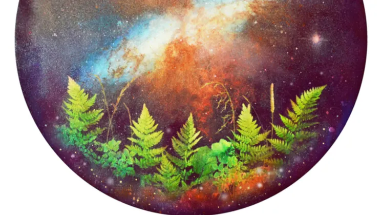 Konstverk i olika blå färger, lite orange kosmisk känsla med bland annat ormbunkeblad i förgrunden.