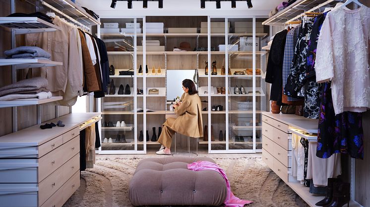Walk-in closet 