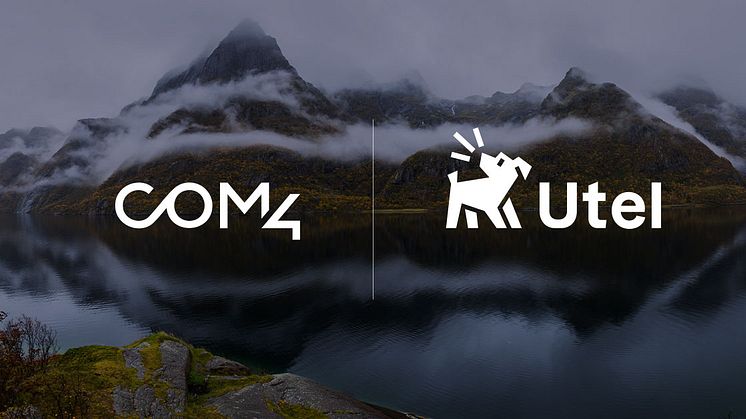 Com4- og Utel-logoene side om side mot en tåkete, nordisk fjellbakgrunn – et symbol på partnerskap og tilkobling på tvers av krevende landskap.