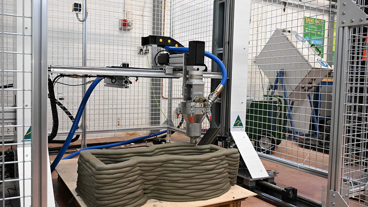 3D construction printer in action in Northumbria University’s Structures Laboratory.