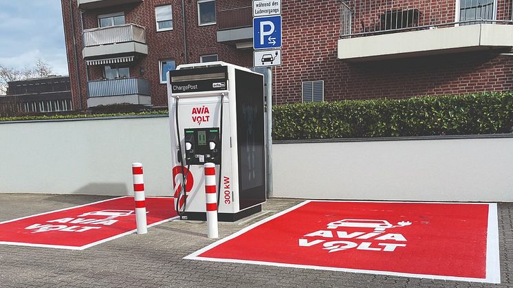 ADS-TEC Energy und AVIA leisten wichtigen Beitrag zum Ausbau der Schnellladeinfrastruktur an Tankstellen in Deutschland