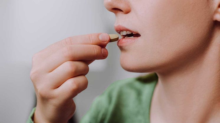 Excipients containing gluten in medicines and cosmetics pose a negligible risk for coeliacs.