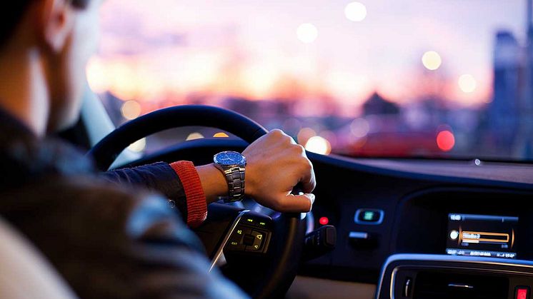 Fahrerassistenzsysteme machen das Autofahren sicherer, verhindern aber weniger Schäden als in der Theorie. Foto: why kei/unsplash.com