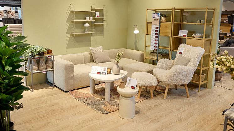 Ambele magazine sunt amenajate conform conceptului Store 3.0. 