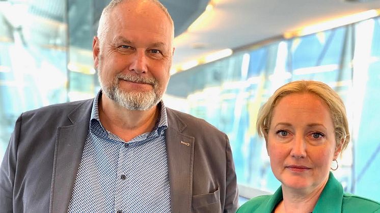Jonas Sjöstedt och Hanna Gedin. Foto: Vänsterpartiet