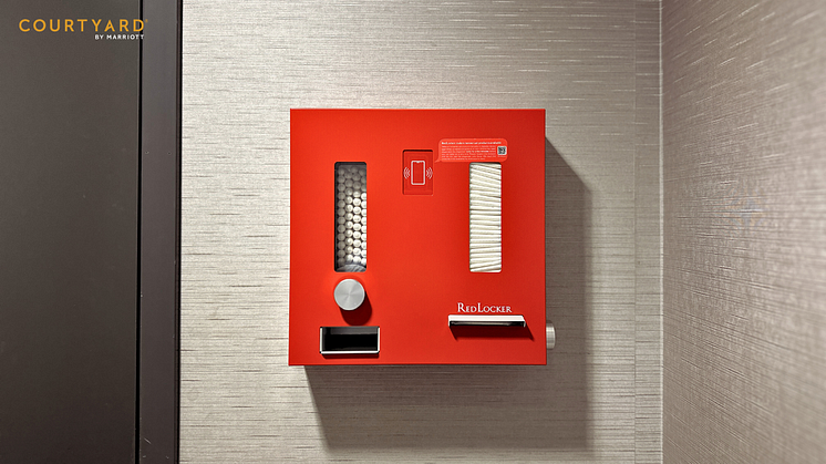 En av 4 dispensers som hängts upp på hotellet