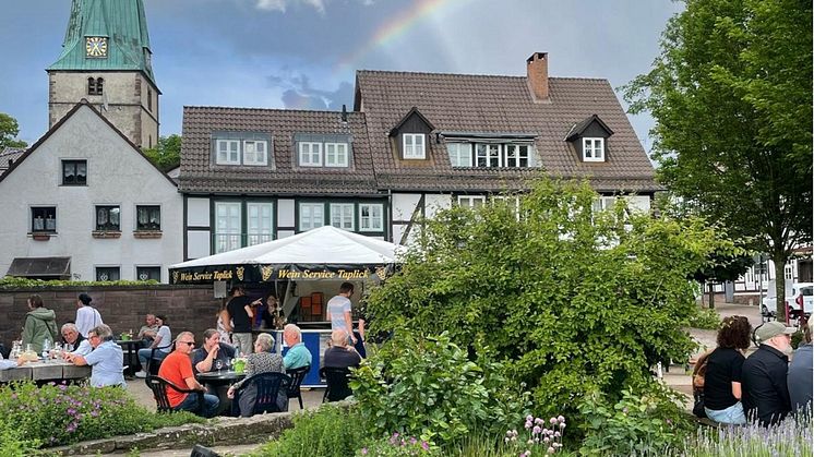 Holzmindener Weinfest - Gaumenfreuden in besonderer Location