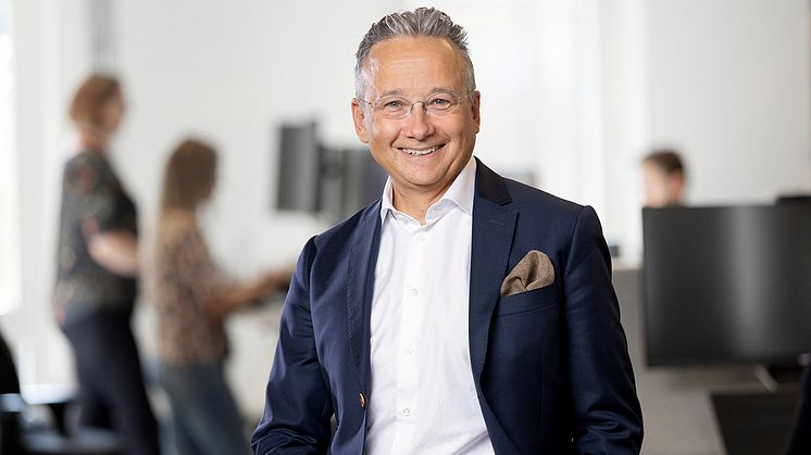 "Svevia levererar ett stabilt resultat i linje med våra förväntningar, med normala säsongseffekter, ökad lönsamhet och god orderingång", säger Joachim Hallengren, vd och koncernchef.