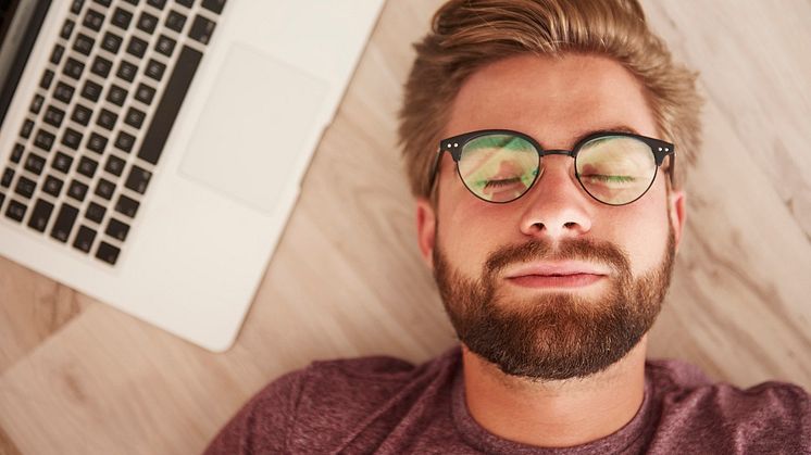 Dålig sömn kan framkalla den “mörka sidan” av personligheten på arbetsplatsen, visar studie Pixabay CCO