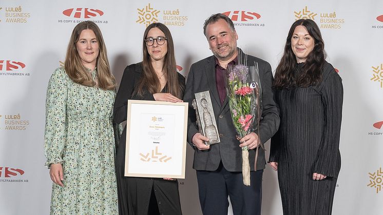 Anna håller Årets Tillväxtpris på Luleå Business Awards tidigare under året. Foto: Luleå Business Region