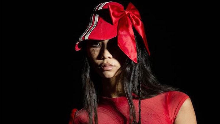 Glitter och AVAVAV bryter modegränser på Milan Fashion Week FW25 