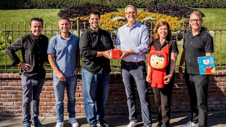 D. Griffin (VP Licensing, Disney Music Group), C. Becker (Director Licensing & Partnerships, tonies), D. Abdo (Senior VP, Disney Music Group), T. Wann (CEO, tonies) G. McCormick (CXO, tonies), C. Frehsee (President tonies North America)