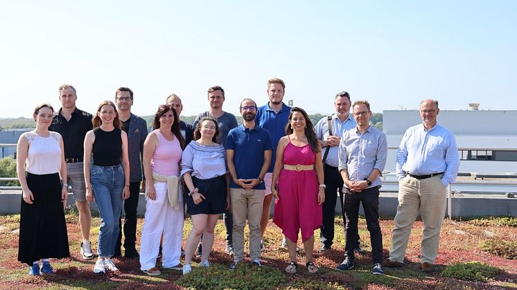 Gruppenbild zum Projektstart in Wildau. Die Universität Potsdam und die Technische Hochschule Wildau haben gemeinsam das Projekt ERASER für die nächsten vier Jahre ins Leben gerufen. Bild: Taron Michael Krzyczmonik | Universität Potsdam