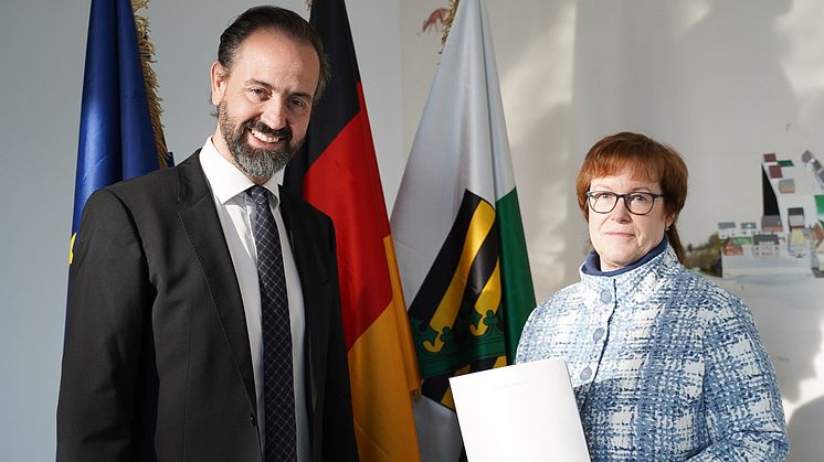 Staatsminister Sebastian Gemkow verabschiedet Prof. Dr. Barbara Wuttke (Foto: SMWK)