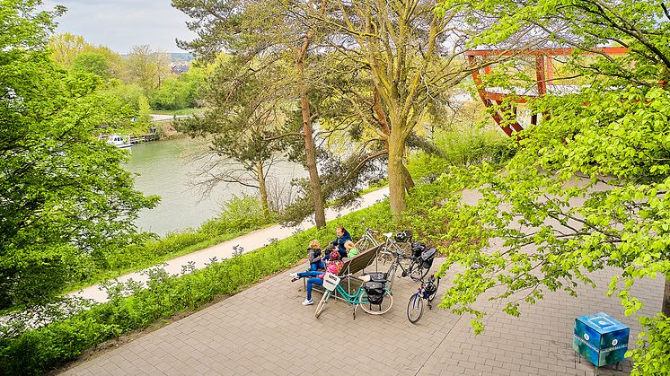 Pause am Kanal an der Stadtkrone in Dorsten (Bild: Römer-Lippe-Route / Nadine Dilly)