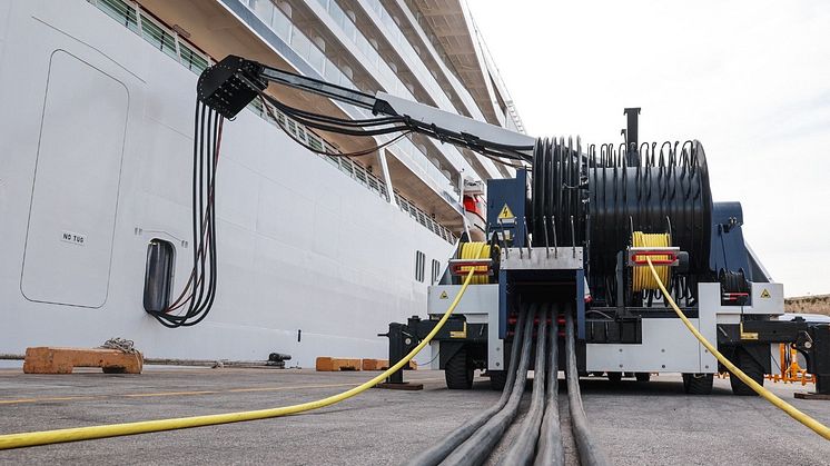 Cavotec PowerMove shore power systems enable ports to reduce emissions and improve their environmental performance.