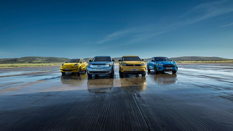 A Ford segíti vásárlóit elektromos autóra váltani