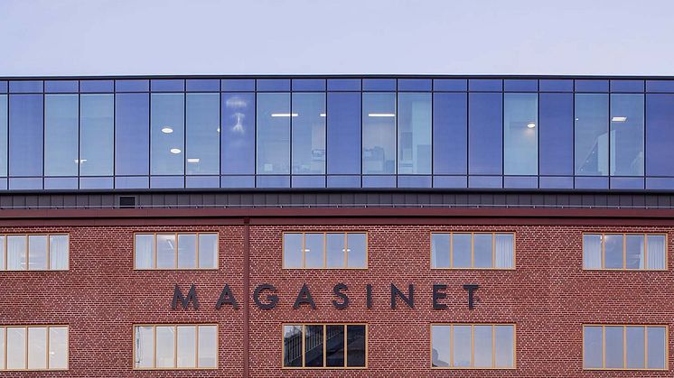 Advania samlokaliserar till Wihlborgs moderniserade magasinsbyggnad i Nyhamnen 