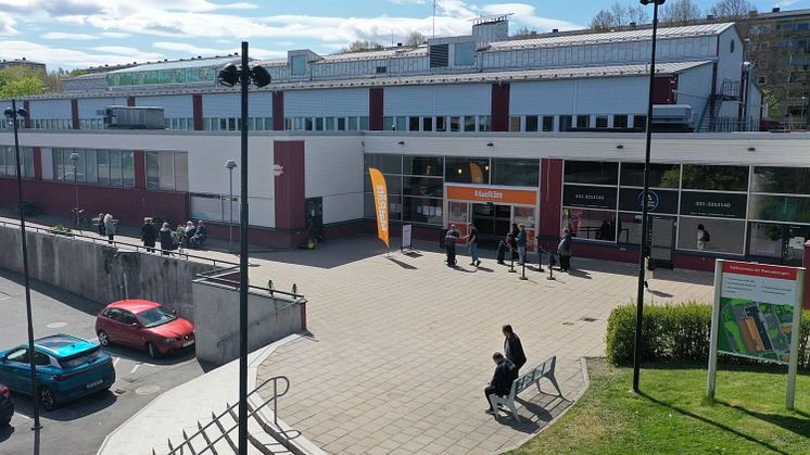 Den 14 maj öppnar Räddningsmissionen sin nya butik KlädRätt i Rannebergen Centrum. Foto: Jonas Hernstig