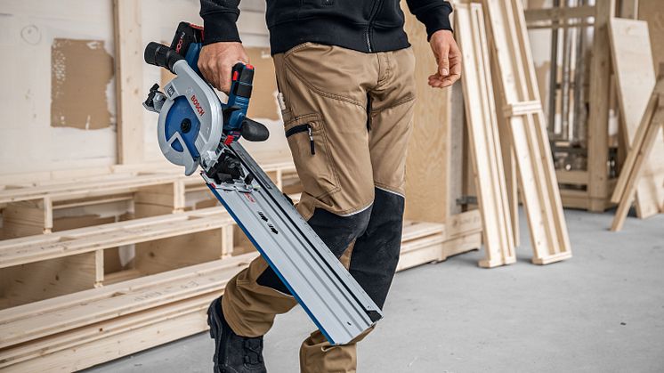 Nyhet i Professional 18V System: Første Bosch håndsirkelsag kompatibel med kappeskinne