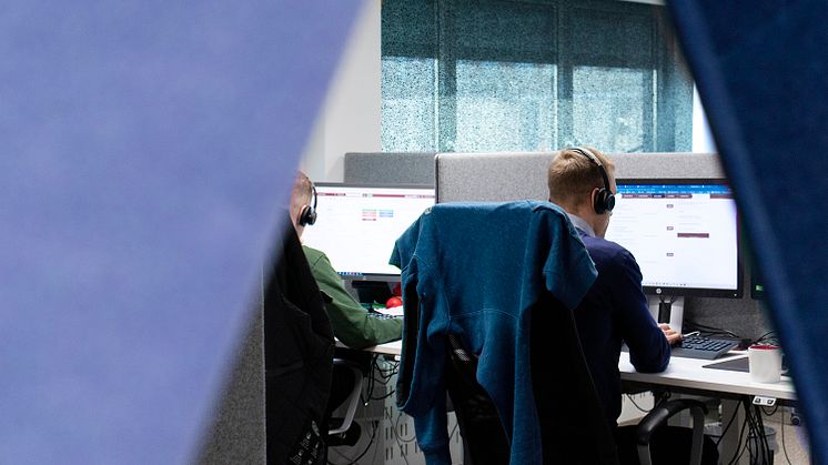 Andelen unga kvinnor inom techbranschen har inte ökat på tio år. Bredband2 tar sitt ansvar genom stipendiet Upptech Framtiden, som ger fler kvinnor möjlighet att ta steget in i techvärlden. 