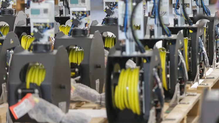 Cavotec supports Qwello’s expansion of EV charging stations with spring cable reels across Europe