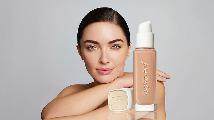 Jane Iredale Skintuition SPF 30 Radiance-Boosting Liquid Foundation