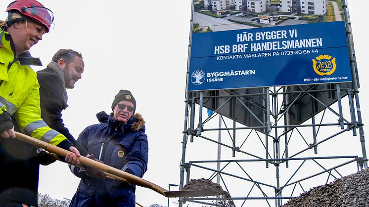 Första spadtag för HSB brf Handelsmannen i Glumslöv, Landskrona.