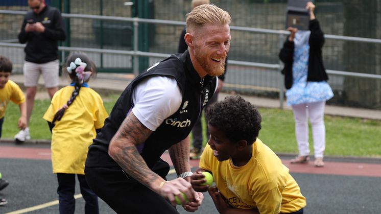 Ben Stokes at Hawthorn Primary School 5.jpg
