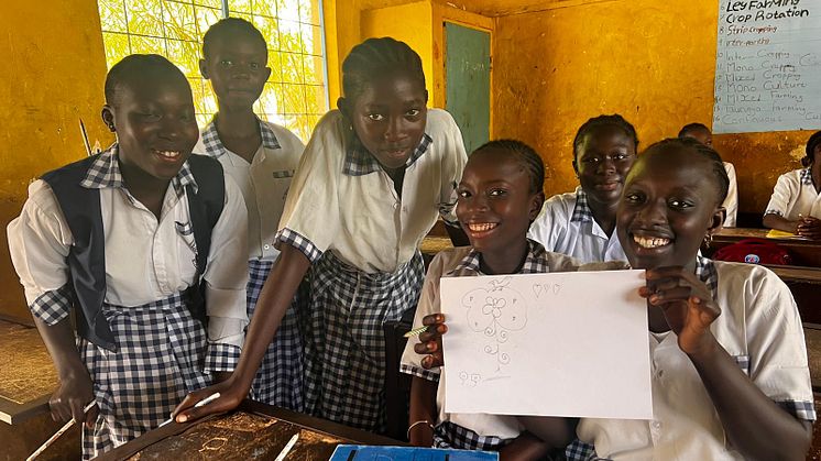 Aiducatius St Martin's School Gambia Students.jpg