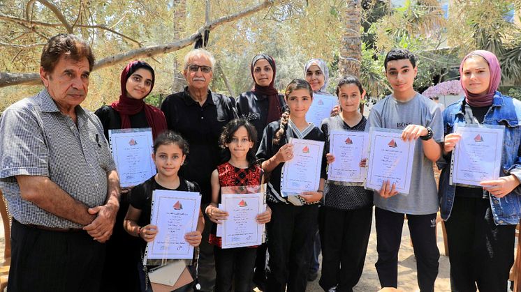 De barn vars noveller nu publicerats i boken ”Här var vårt hus – barns berättelser från Gaza”. Foto: Shrouq Doghmosh.