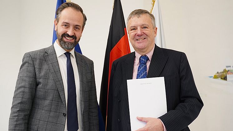 Wissenschaftsminister Sebastian Gemkow, Prof. Dr.-Ing. habil Andreas Hänsel (Foto: SMWK)