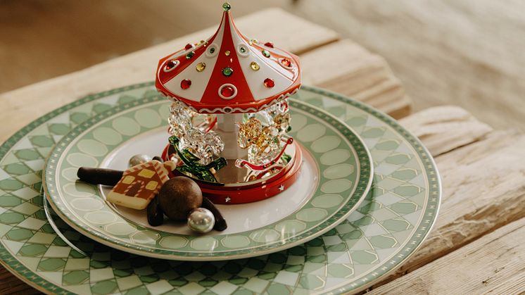 Afternoon Tea served on the SIGNUM collection at Rosewood Munich