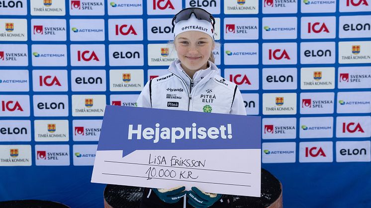 Lisa Eriksson fick Hejapriset och 10 000 kronor att dela mellan sig själv och sin klubb Piteå Elit.