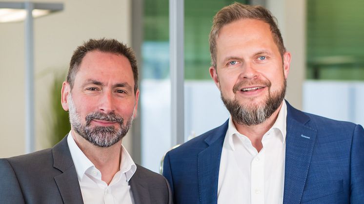 Für Chris Kohlsdorf (l.) und Michael Kern, Geschäftsführer der COHEMI Group, ist die NOVEDAS-Übernahme eine perfekte Ergänzung ihrer Wachstumsstrategie. Foto COHEMI Group