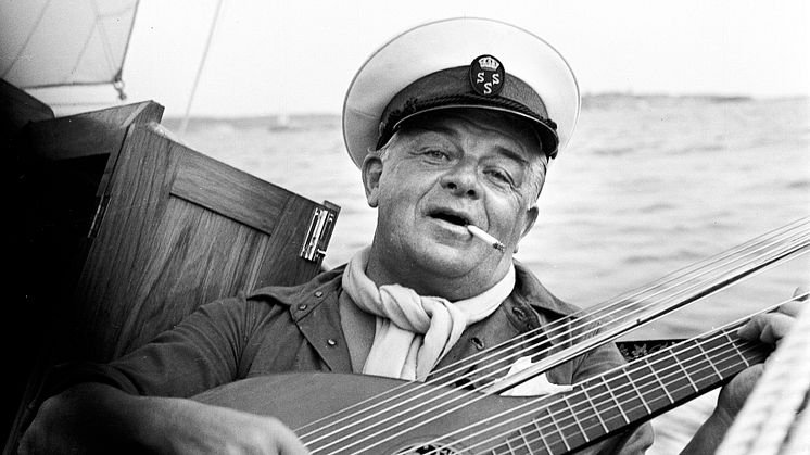 Evert Taube, Fotograf Oscar Norberg 1950.jpg