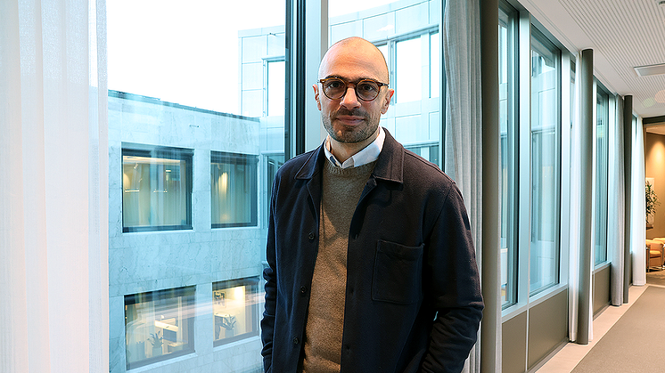 Vinge stärker ledningen med Kamran Alemdar som ny marknads- och kommunikationschef