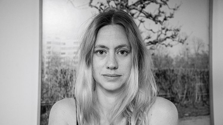 Elsa Gregersdotter får årets Claës Lewenhaupt-stipendium som delas ut för att främja unga fotografers möjlighet att utveckla eller fullfölja ett fotografiskt projekt. Foto: Elsa Gregersdotter.