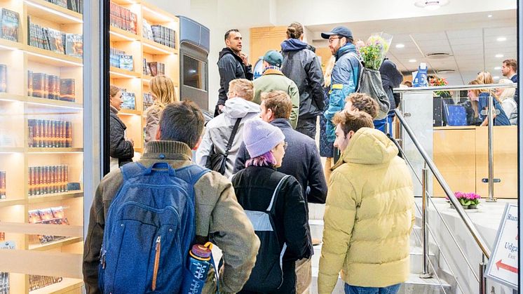 Tusentals personer besökte Scientology-kyrkan i Danmark på Kulturnatten 2024 i Köpenhamn.