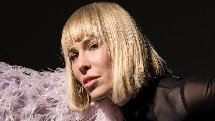 Den världsberömda brittiska sångerskan och låtskrivaren Natasha Bedingfield gör sig redo att inta Gröna Lund den 22 maj.