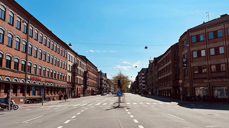 Bergsgatan blir fri från motortrafik nattetid från 28 april och till och med september.