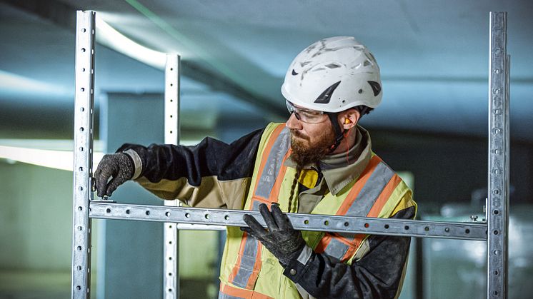 Hilti MT Fast Lock – en innovativ lösning med förmonterade vinklar och montagebultar som möjliggör snabbare och mer exakt installation.